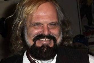 John Carl Dinklage